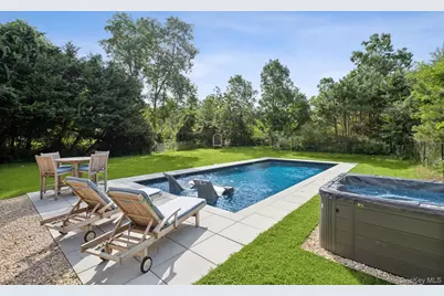 32 Sugar Loaf Road, Southampton, NY 11968 - Photo 23