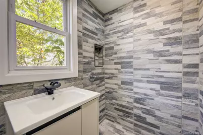 32-28 Utopia Parkway, Flushing, NY 11358 - Photo 25