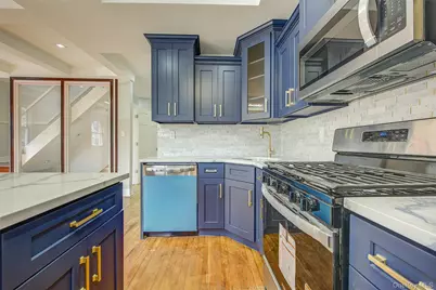 32-28 Utopia Parkway, Flushing, NY 11358 - Photo 11