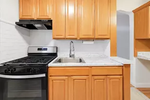 360 Ocean Pkwy, Brooklyn, NY 11218 - Photo 15