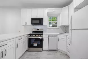 4511 Monticello Ave, Bronx, NY 10466 - Photo 13