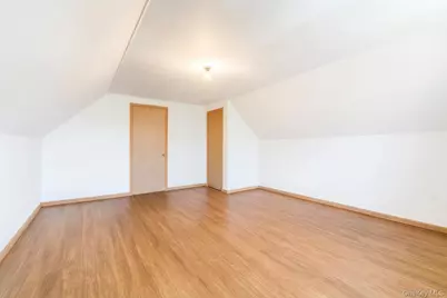 117 Mountaindale Road, Yonkers, NY 10710 - Photo 11