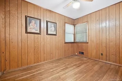 4001 Wicks Avenue, Seaford, NY 11783 - Photo 17