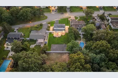 123 Old Post Drive, Hauppauge, NY 11788 - Photo 33