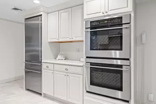 123 Old Post Dr, Hauppauge, NY 11788 - Photo 7