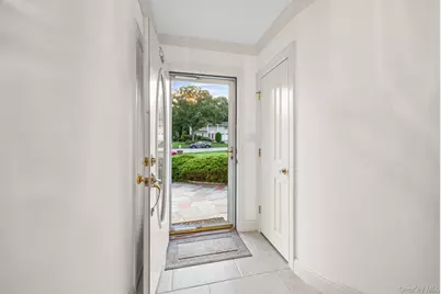 123 Old Post Drive, Hauppauge, NY 11788 - Photo 3