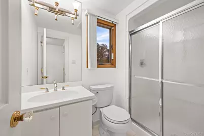 123 Old Post Drive, Hauppauge, NY 11788 - Photo 23