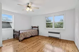 48 Maple Dr, New Hyde Park, NY 11040 - Photo 17