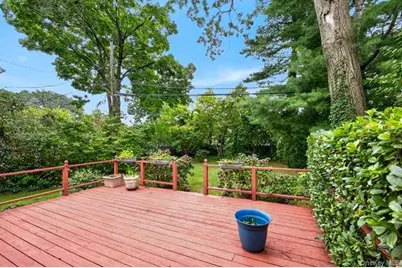 48 Maple Drive, New Hyde Park, NY 11040 - Photo 25