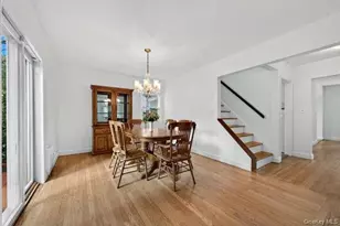 48 Maple Dr, New Hyde Park, NY 11040 - Photo 7