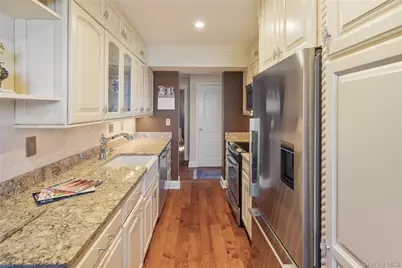 303 Kemeys Cove #303, Briarcliff Manor, NY 10510 - Photo 11