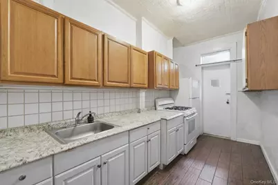 10407 94 Avenue, Ozone Park, NY 11416 - Photo 7