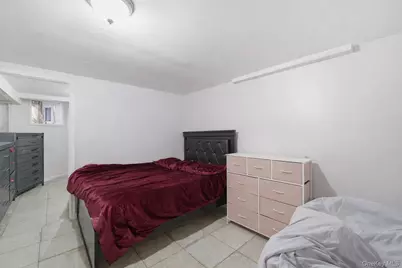 10407 94 Avenue, Ozone Park, NY 11416 - Photo 17