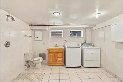 973 N 3rd Street, New Hyde Park, NY 11040 - Photo 33