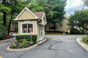 23 Willow Ridge Dr, Smithtown, NY 11787 - Photo 33