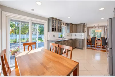14 Hollingwood Drive, Coram, NY 11727 - Photo 23
