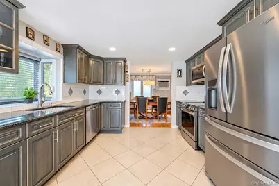 14 Hollingwood Drive, Coram, NY 11727 - Photo 25
