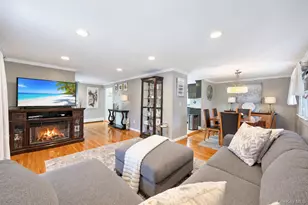 14 Hollingwood Dr, Coram, NY 11727 - Photo 17