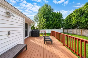 17 Marlowe Pl, Greenlawn, NY 11740 - Photo 33