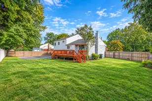 17 Marlowe Pl, Greenlawn, NY 11740 - Photo 31