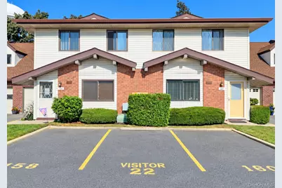 160 Cambridge Drive, Copiague, NY 11726 - Photo 1