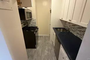 269-10 Grand Central Pkwy, Floral Park, NY 11005 - Photo 5