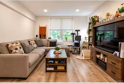 16 Main Street #1Q, East Rockaway, NY 11518 - Photo 3