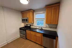 180 B Atlantic Ave, Lynbrook, NY 11563 - Photo 7