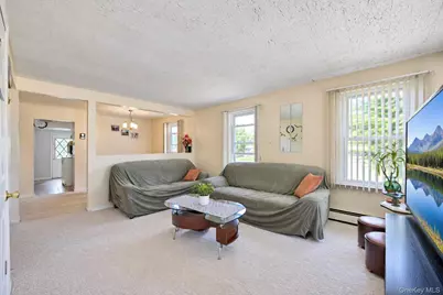 33 Claridge Avenue, Elmont, NY 11003 - Photo 7