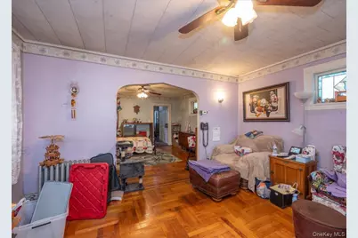 9021 81st Road, Glendale, NY 11385 - Photo 5