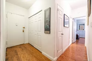 55 Lenox Rd, Rockville Centre, NY 11570 - Photo 15