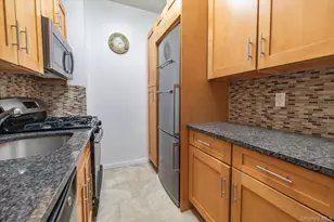 55 Lenox Rd, Rockville Centre, NY 11570 - Photo 11
