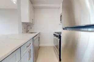 67-39 Clyde St, Forest Hills, NY 11375 - Photo 13