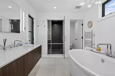 35 Wyoming Avenue, Long Beach, NY 11561 - Photo 33