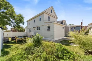 101-19 159th Ave, Howard Beach, NY 11414 - Photo 23