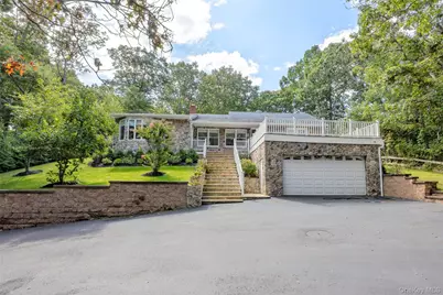1000 Haywaters Road, Cutchogue, NY 11935 - Photo 5