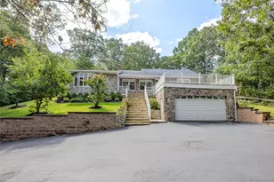 1000 Haywaters Rd, Cutchogue, NY 11935 - Photo 5