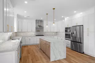 99 Slate Ln, Levittown, NY 11756 - Photo 11