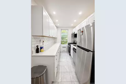 5775 Mosholu Avenue #6L, Bronx, NY 10471 - Photo 3