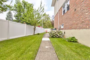 57-03 Cloverdale Blvd, Oakland Gardens, NY 11364 - Photo 17