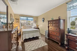 388 S 2nd St, Lindenhurst, NY 11757 - Photo 15