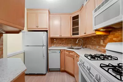 17-85 215th Street #2H, Bayside, NY 11360 - Photo 11