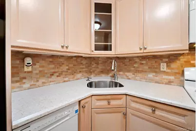 17-85 215th Street #2H, Bayside, NY 11360 - Photo 13