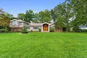15 Hillcrest Dr, Great Neck, NY 11021 - Photo 1