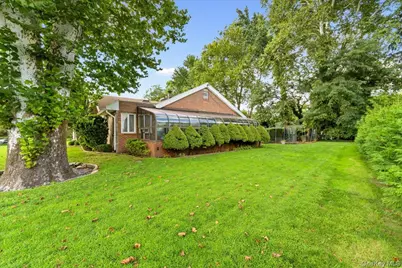 15 Hillcrest Drive, Great Neck, NY 11021 - Photo 3