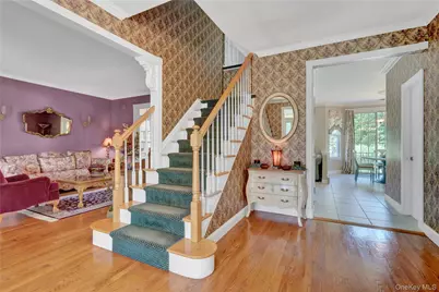 6 Patricks Way, Saint James, NY 11780 - Photo 3
