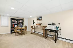 111 Red Oak Ct, Port Jefferson, NY 11777 - Photo 19