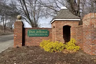 111 Red Oak Ct, Port Jefferson, NY 11777 - Photo 27