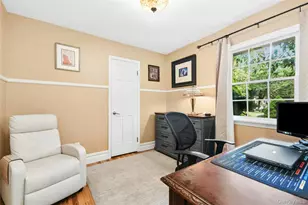 111 Red Oak Ct, Port Jefferson, NY 11777 - Photo 17