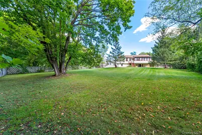 7 Roxbury Court, Chestnut Ridge, NY 10977 - Photo 23